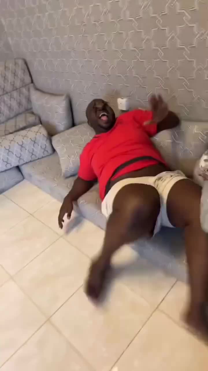 ngerjain temen pake Laba-laba Mainan Sampe Jatohh🤣