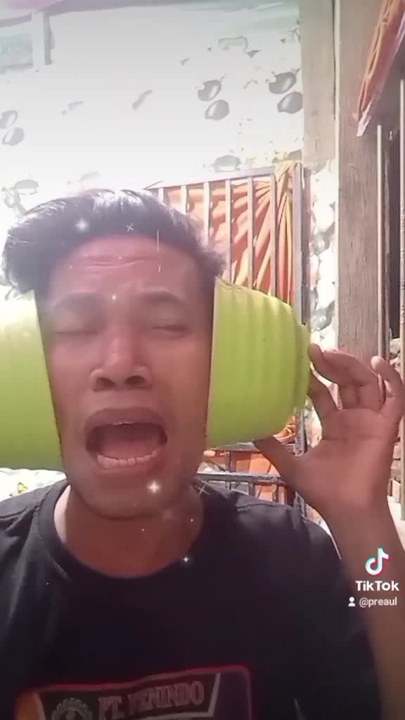 bismillah seleksi audisi kontes ambyar indonesia? Nama:Aco Alamat:wonomolyo sulawesi barat  umur:35tahun🤲 