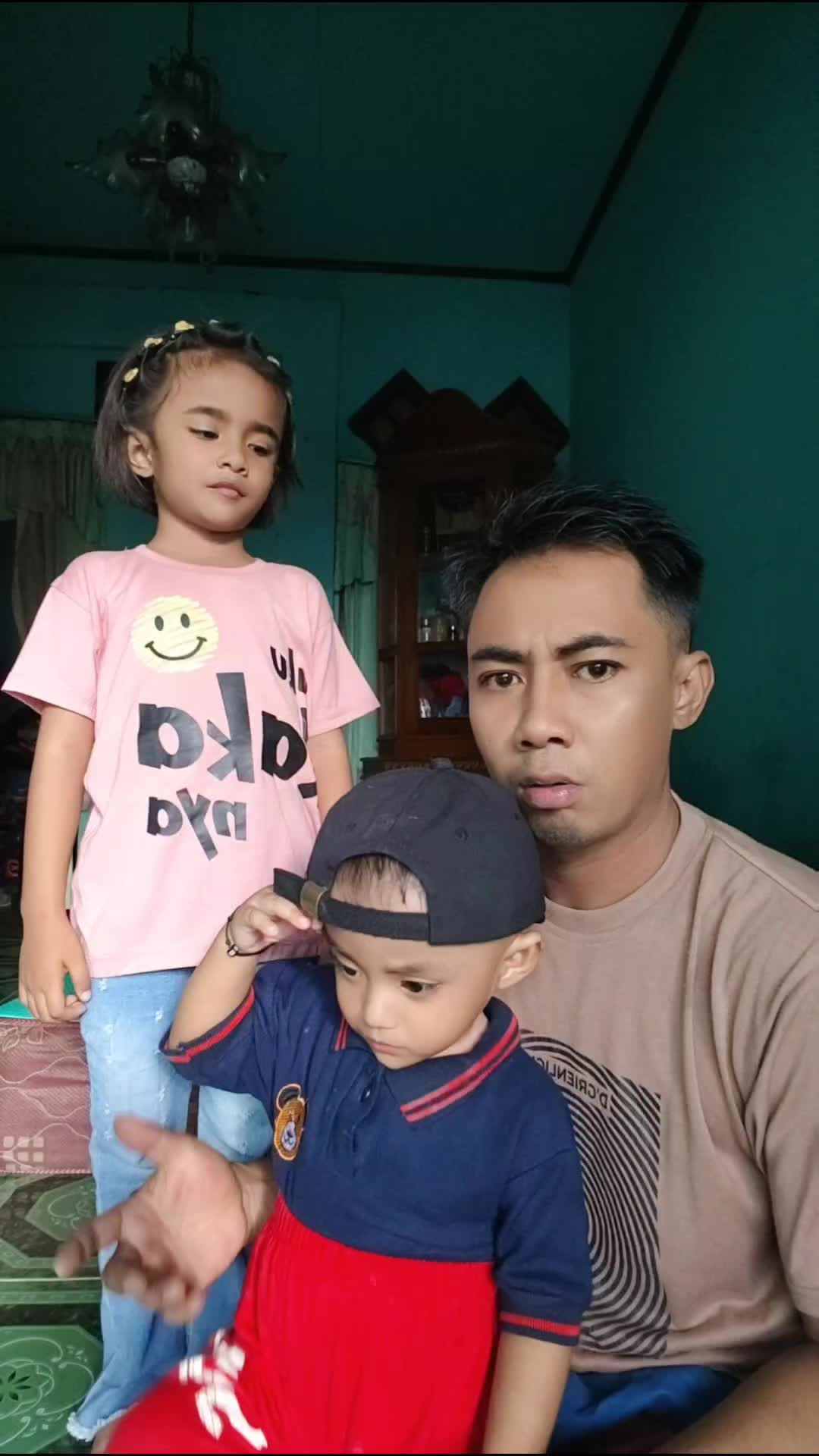 Pengen kali lato"? #videolucu 