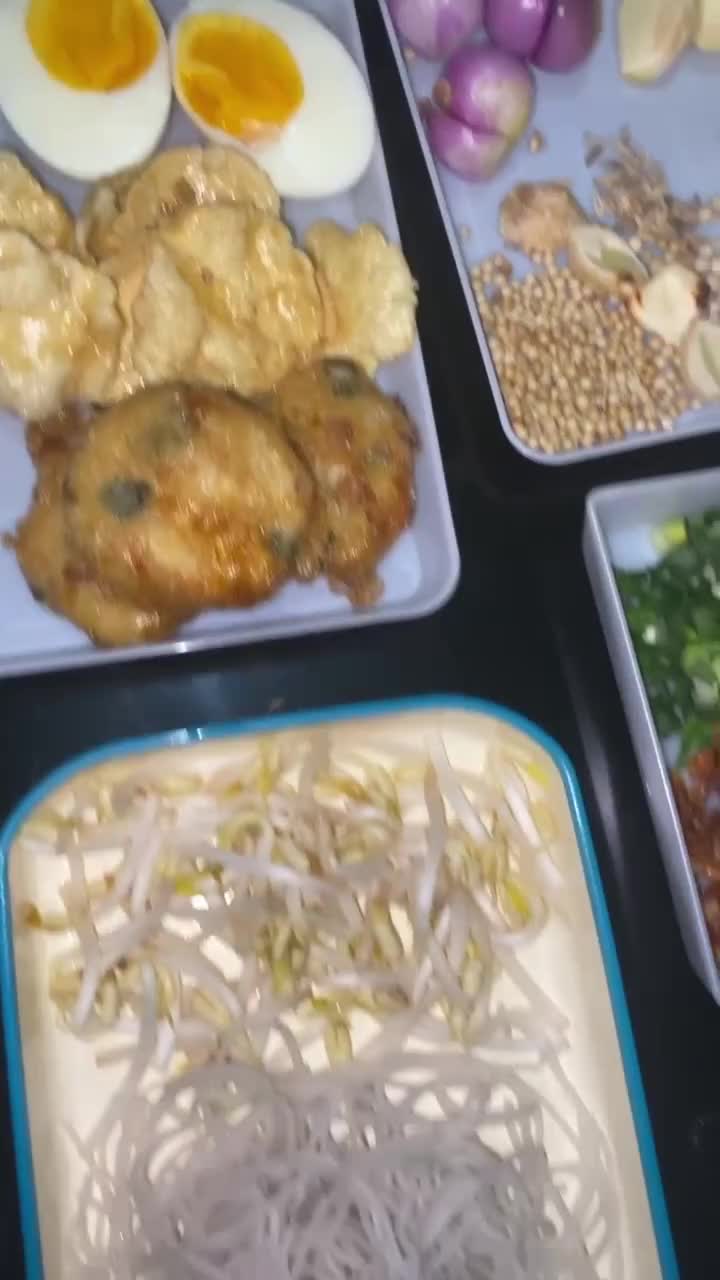 soto medan enak kaliiiiii 
#OnlineAuditionMCI13