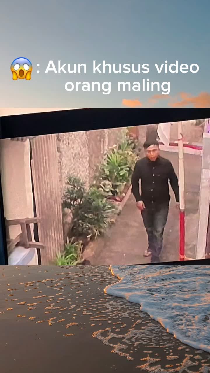 Maling terekam CCTV