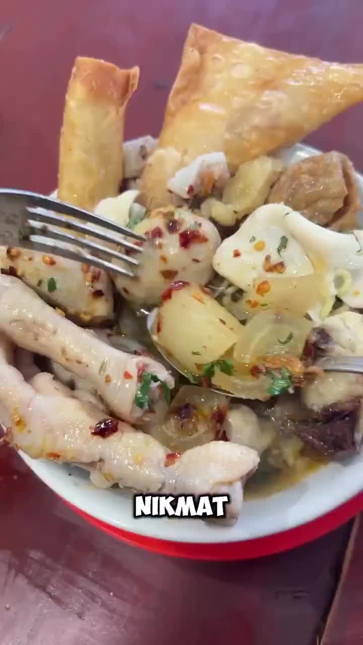 Bakso Mangkok Emak
#Fyp #Baksomangkokemak #baksoenak #bakso #baksomantap #masakanenak #reviewmasakan #kulinerviralbogor #kulinerbogor #bogor