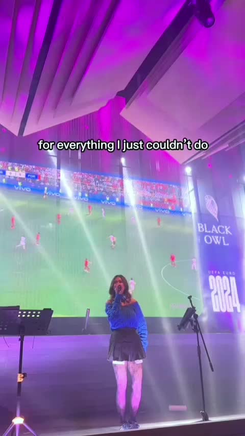 Nama: Anita Rosa, Umur: 24 Tahun, Asal: Depok, Pekerjaan: Vocalist Band, IG: @anitaroxo, Lagu: Hurt - Christina Aguilera