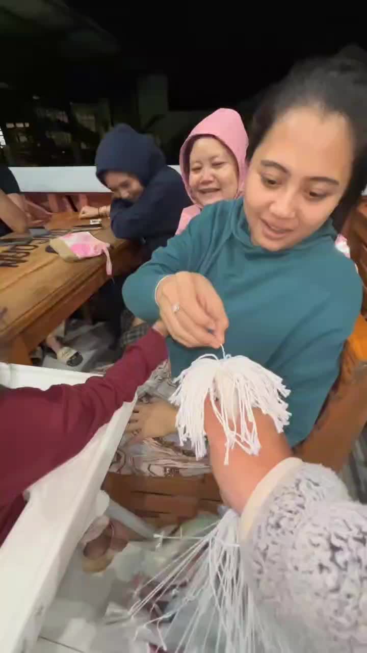 main bareng tali berhadiah