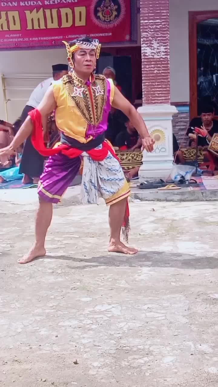 seni tari dan budaya