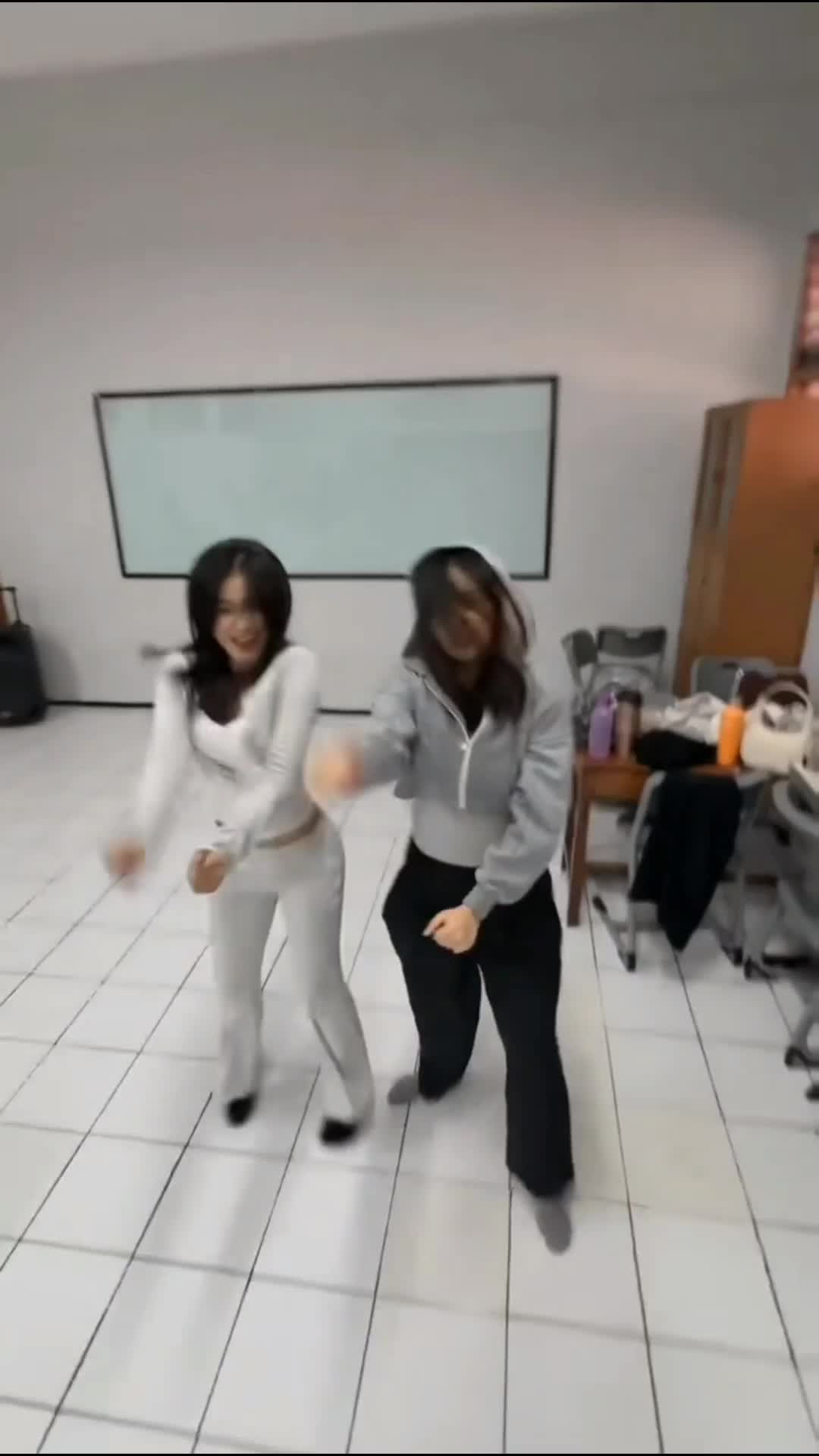 DJ TIKTOK TERBARU 2025🎵DJ NGAPAIN REPOT JEDAGJEDUG VIRAL#djviral #djtiktokterbaru #jedagjedug #remix