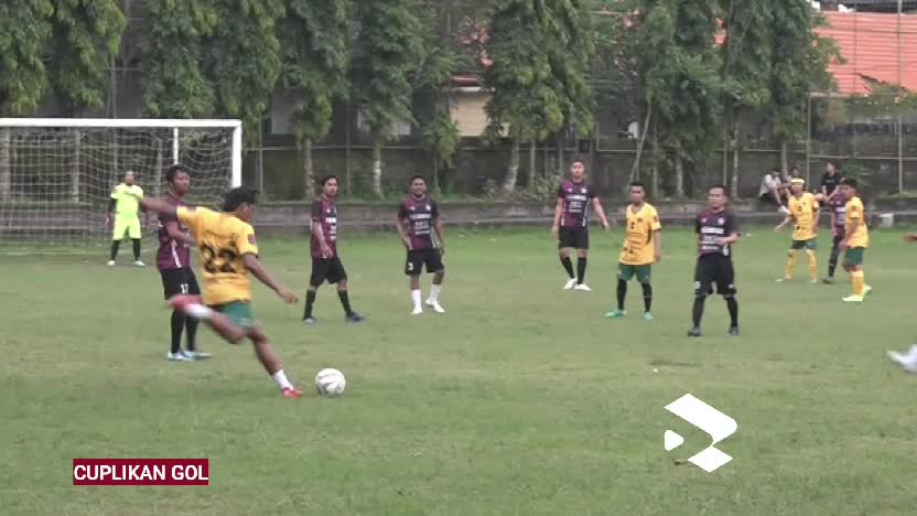 GOAL PERDANA SEASON 2025 🥳 
 #Goal #putrarenonfc #raturutv #enjoyfootball #BaliFunFootball 