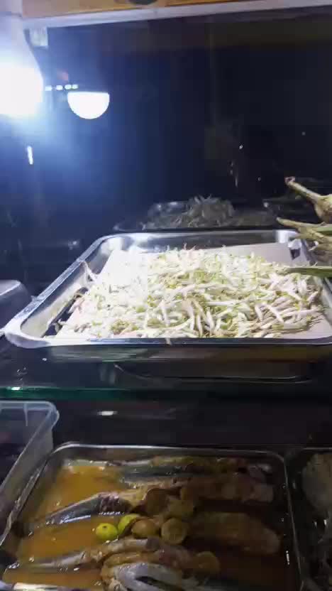 Mampir ke seafood di kala lagi gak masak

 #RCTIPlus  #HOTrctiplus 
 #reviewmakanan 