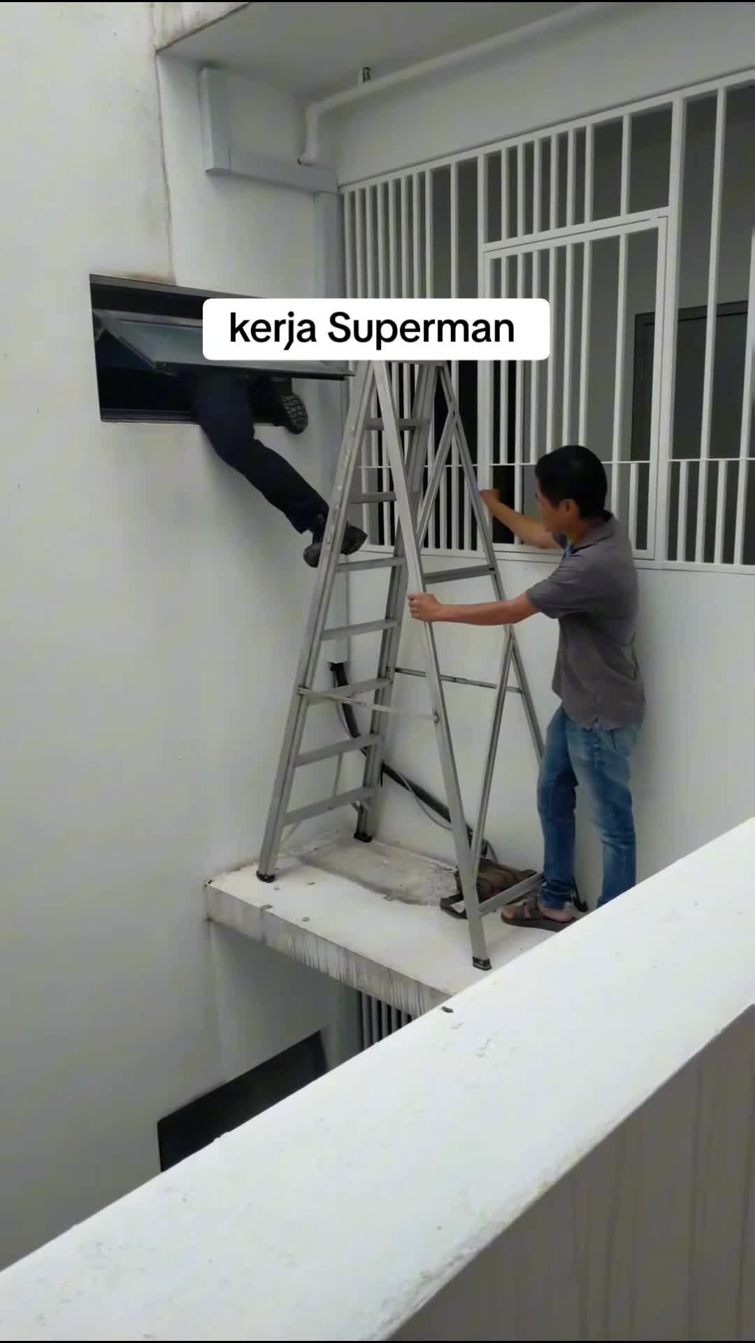 kerja Superman 