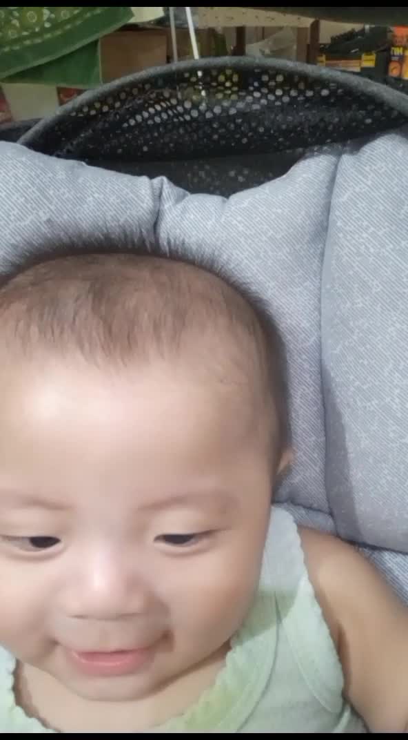 coba tebak bebe ngomong apa ya?