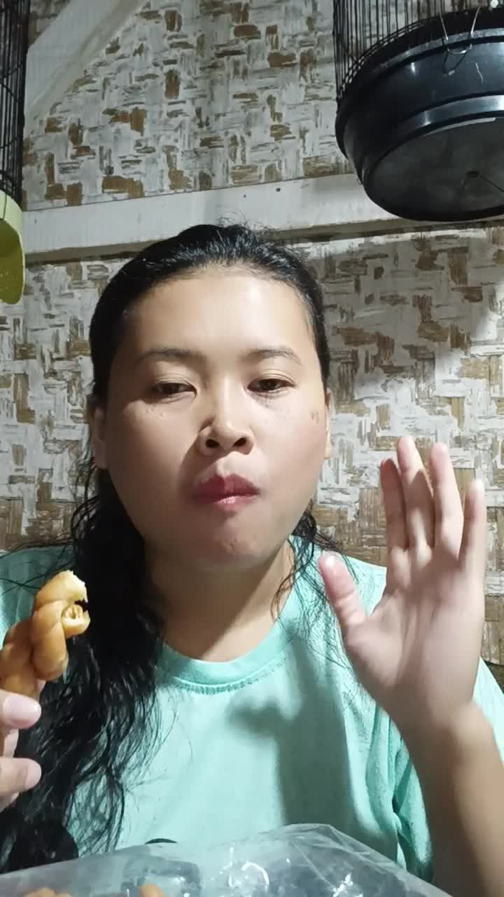 review kue jaman dulu
 #short  #HOTrctiplus  #RCTIPlus  #reviewmakanan 