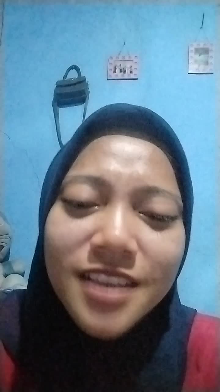 perkenalkan saya rani umur 21 tahun berasal dari bekasi. 