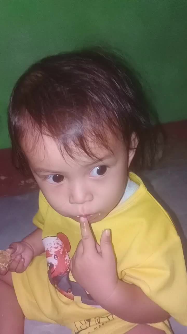 Cantik nya anaku  #liveacousticatNeoHotelPontianakeverysaturdaynight 