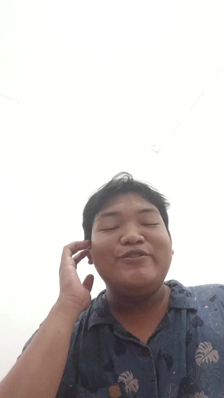 IDOL_XIII REVO JUAN 20 SURABAYA SINARAN