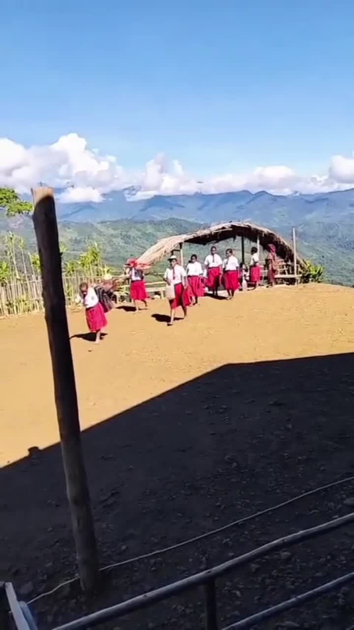 cerita guru pendalaman di Yahukimo helariki  # gurupendalaman #yahukimo #papua pengunungan 