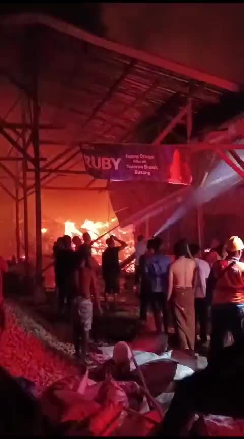 kebakaran pabrik jagung. lampung selatan #Kebakaran  #Berita Terkini 