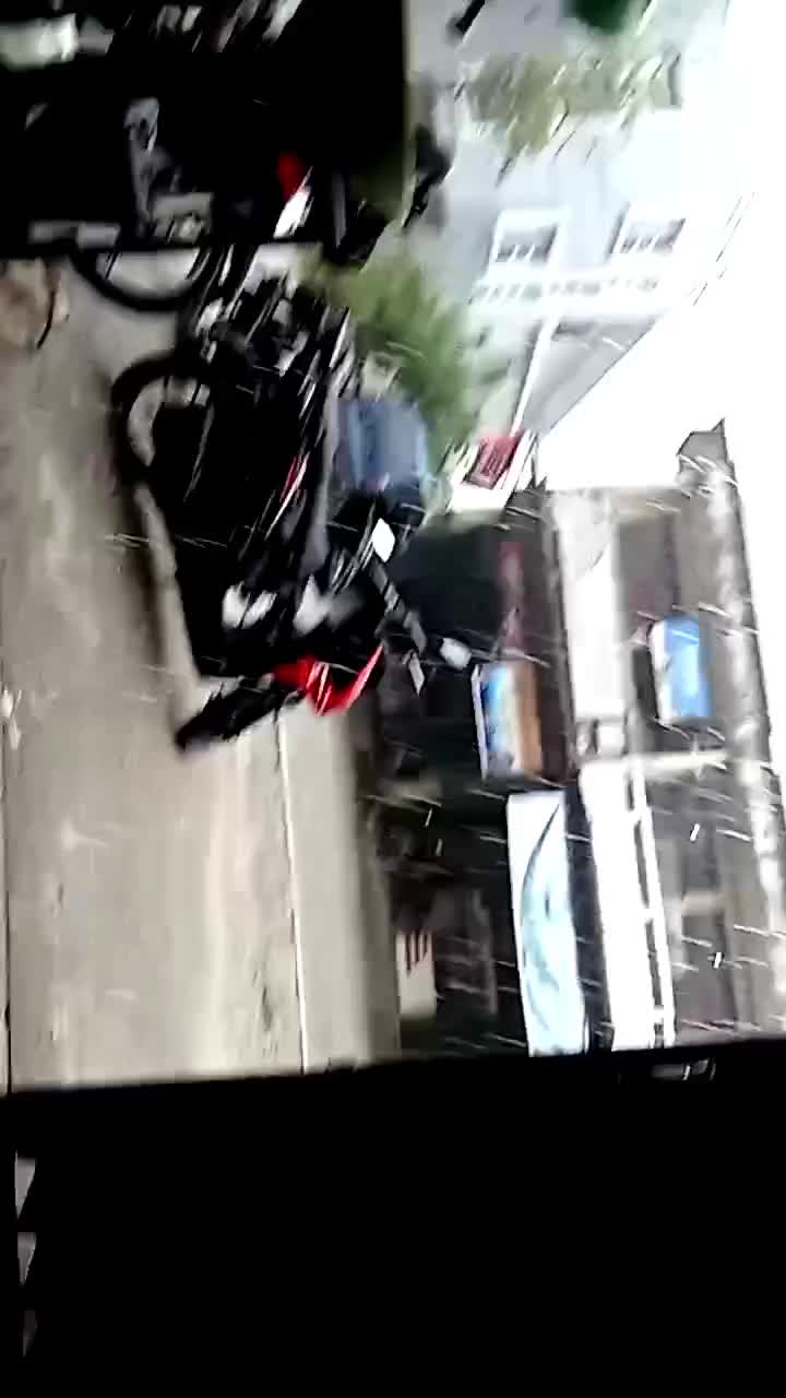 di jalan kemani Samarinda