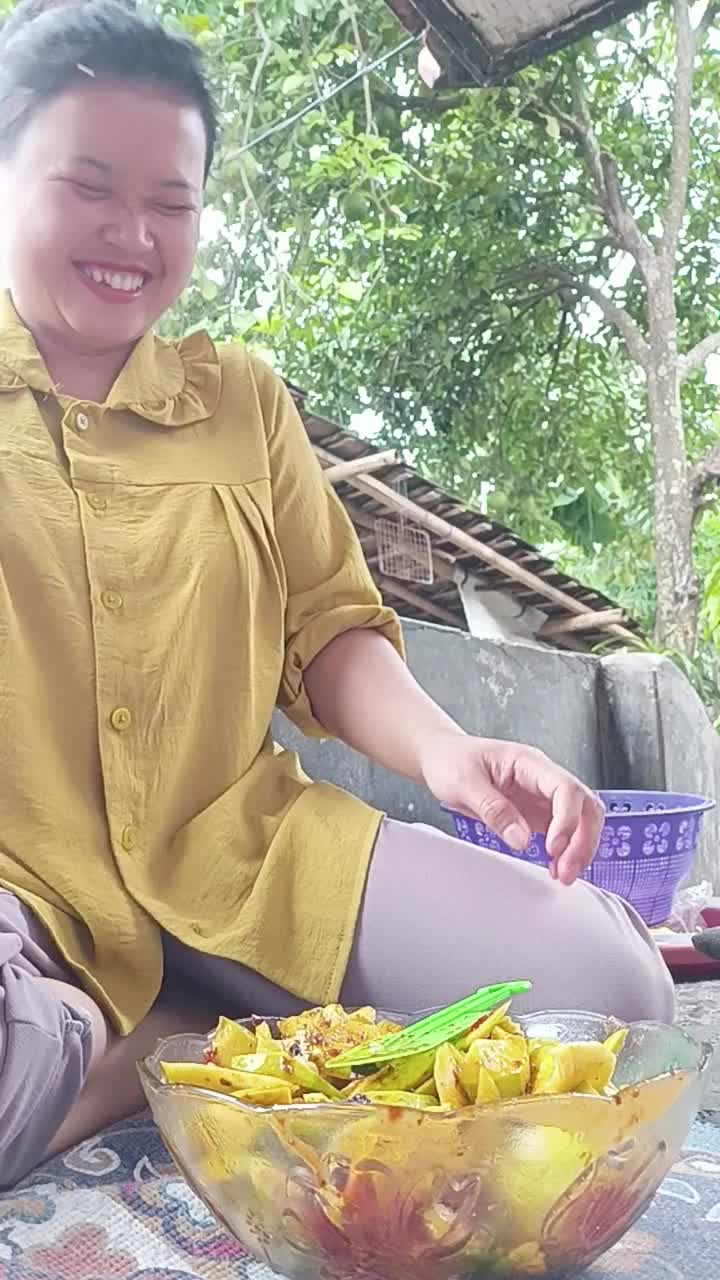 kaget tiba-tiba ada penampakan

 #short  #HOTrctiplus  #RCTIPlus  #fyp 