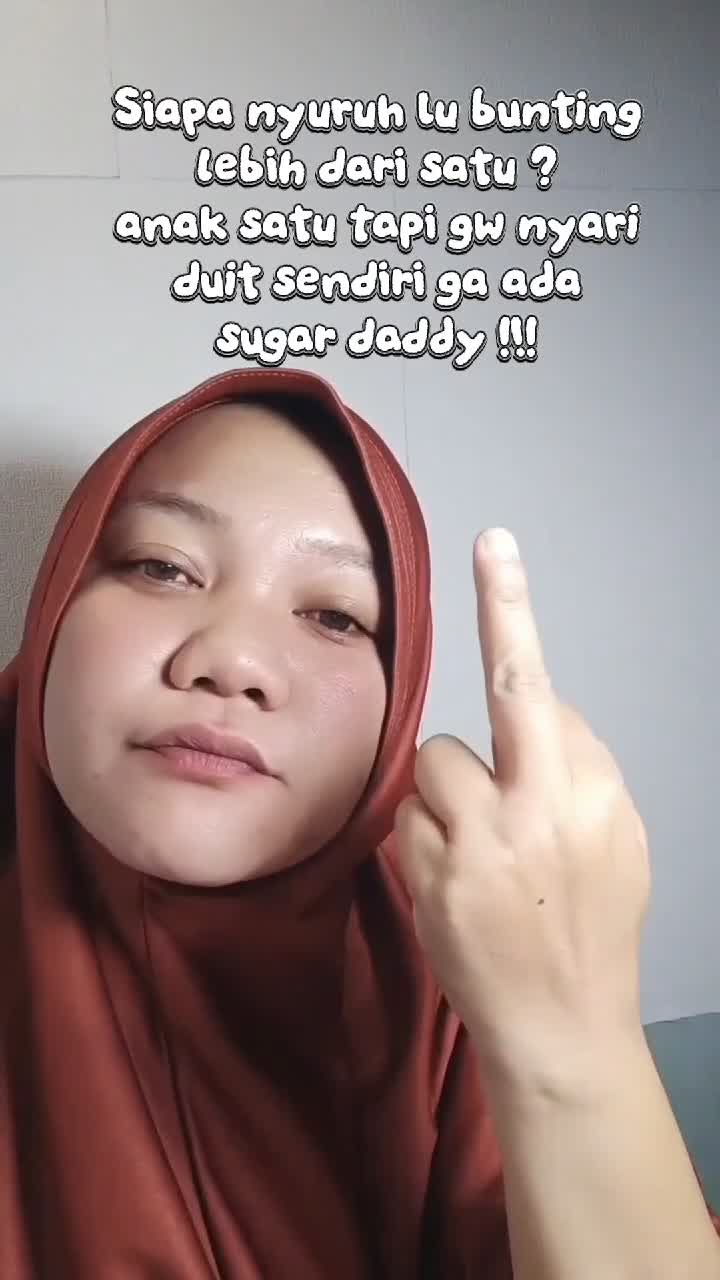 salam middle fingers 😌