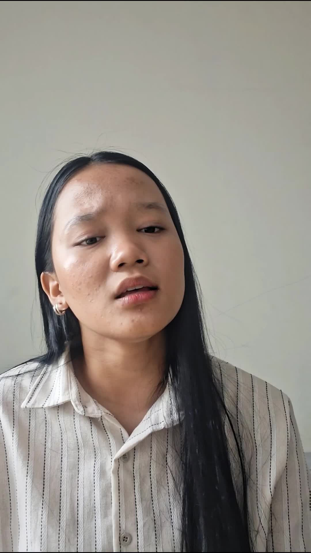 IDOL_XIV EISHA SARAGIH 18 TAHUN KOTA SURABAYA ONE LAST CRY