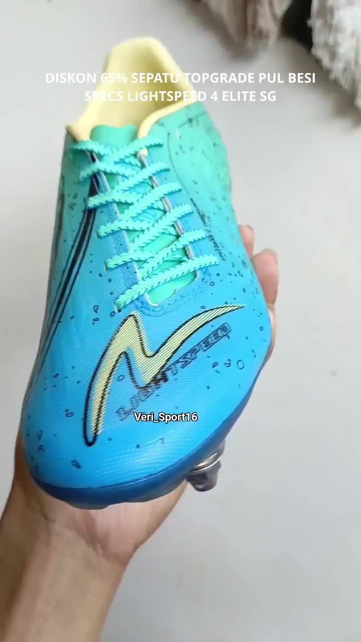DISKON 65% SEPATU BOLA TOPGRADE.
SPECS LIGHTSPEED 4 ELITE SG (PUL BESI).
Rp.1.199.800 JADI Rp.400.000.
SIZE 41 43.

VERI SPORT ORIGINAL GAK 