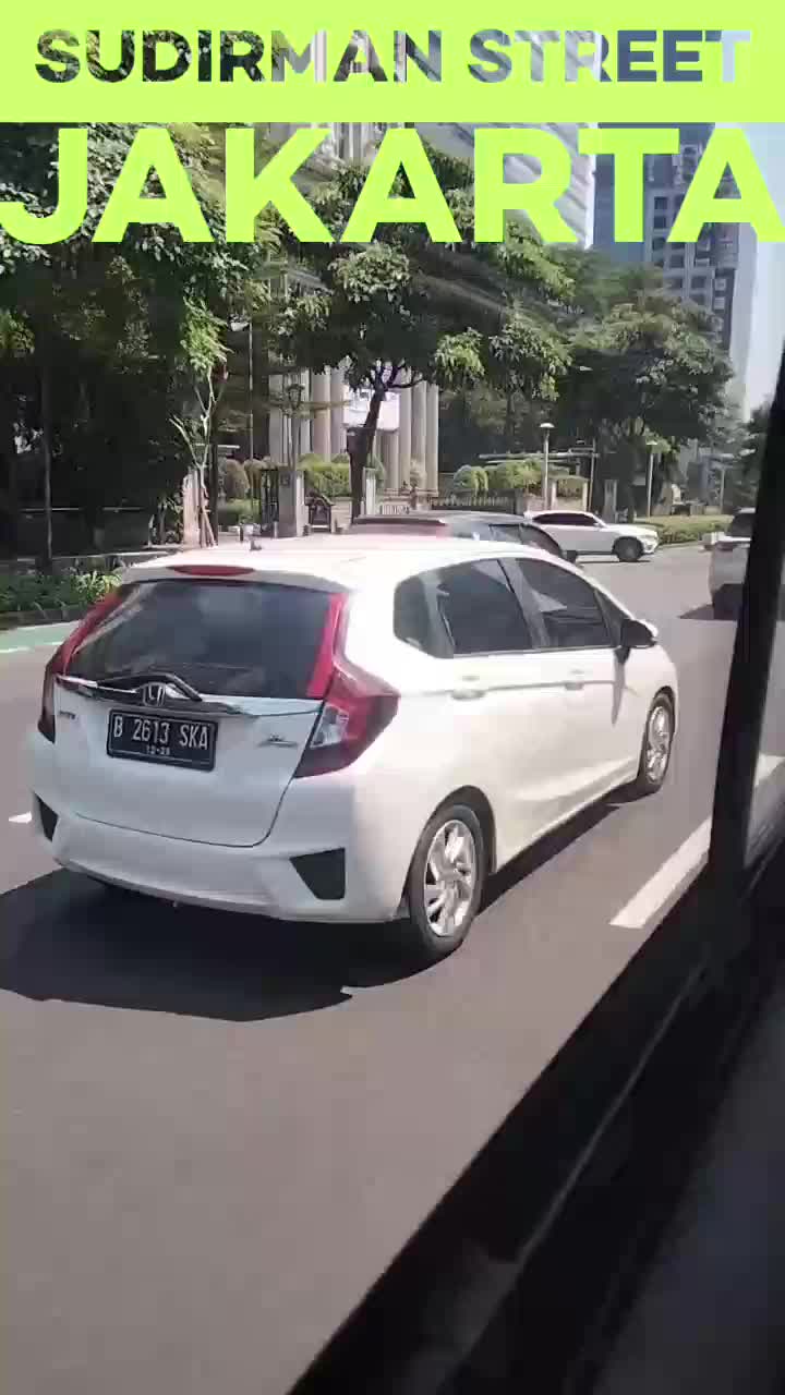 on jalan sudirman