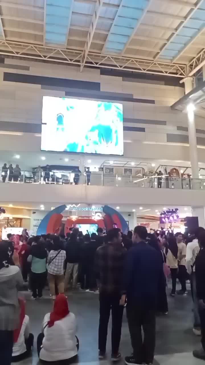 menunggu Indonesia vs jepang