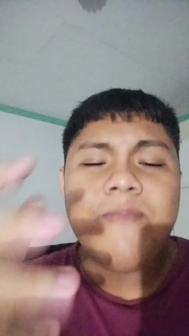 Saya Key Cellowan Gannon, berusia 23 tahun, asal Medan. saya siap berkompetisi di idol