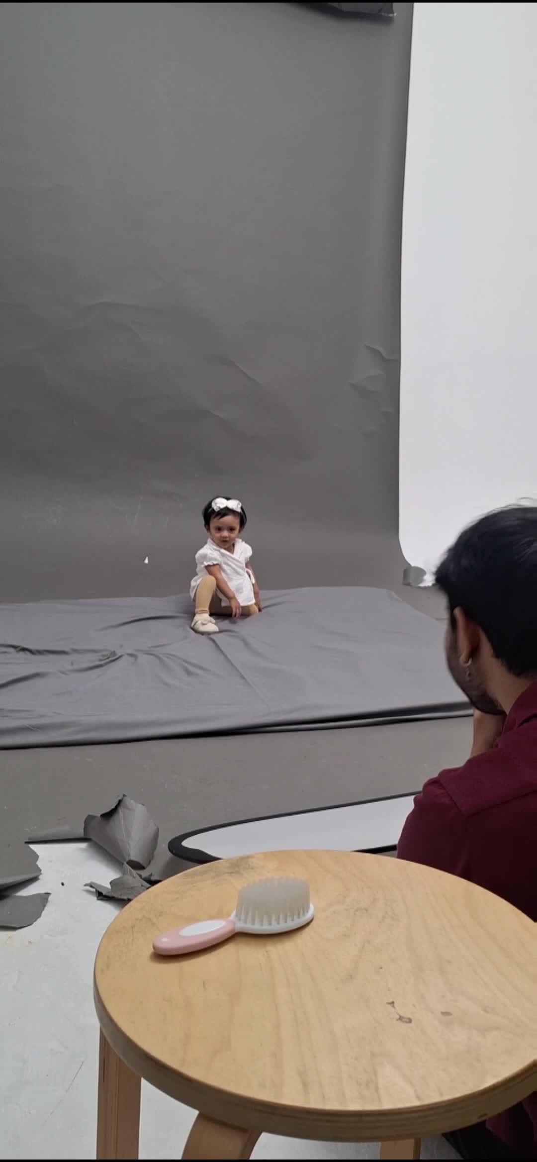 BTS (Behind The Scene) pemotretan anak usia 8 Bulan Part 1

#baby #babygirl #video #reel #photoshoot #fotogenic #fyp #viral #fypシ #fypシ゚vira