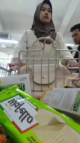 belanja keperluan si kecil (susu+diapers) 😁🥰