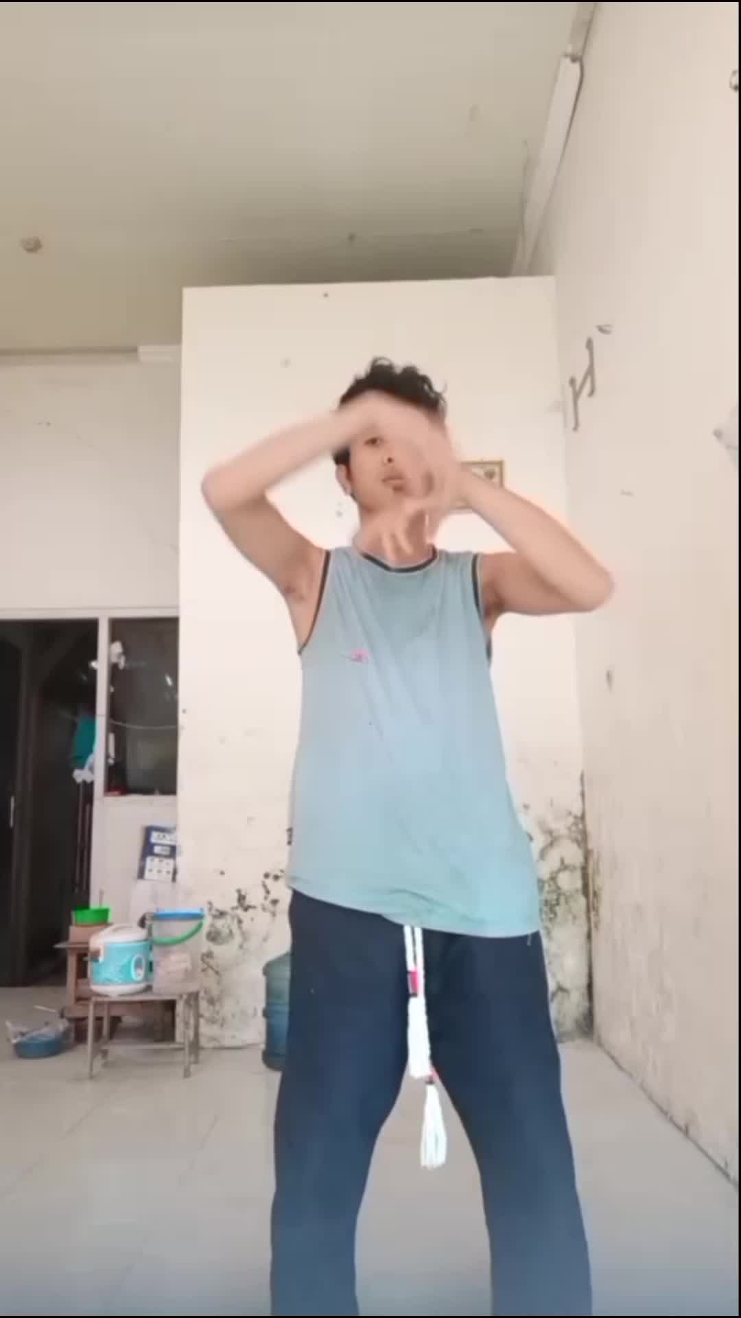 hhh