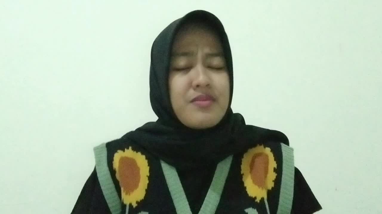 IDOL_XIII NAMA: Dysa Zeinaya Lantiesa Putri USIA: 20 tahun ASAL: Kota Tasikmalaya JUDUL LAGU: "Cinta Tak Harus Memiliki" dan "Tanpa Bicara"