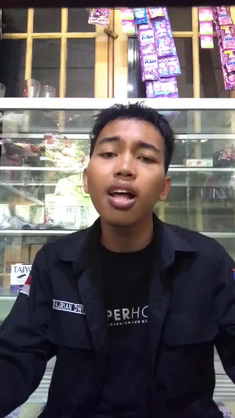 pajrian dwitama | kota Mataram NTB | duduk di bangku SMK kls 3 | ingin menjadi penyanyi masa depan  #audisionline  #AudisiKDI 