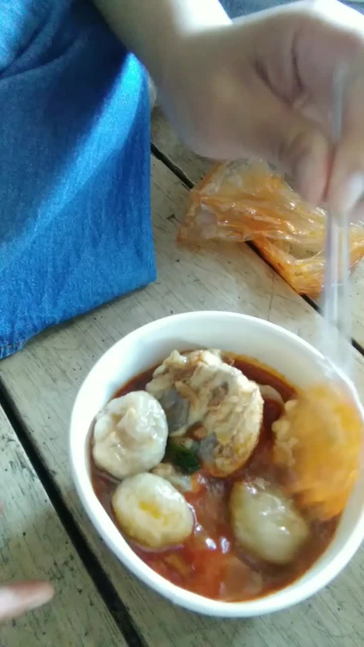 kalo makan makanan pedas, emang paling top