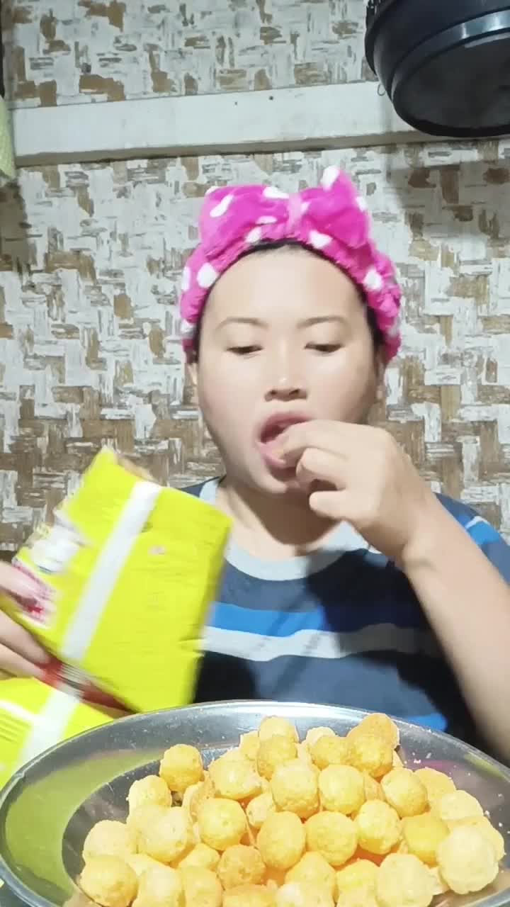 banyak ini?
 #short  #HOTrctiplus  #fyp  #RCTIPlus  #unboxing 