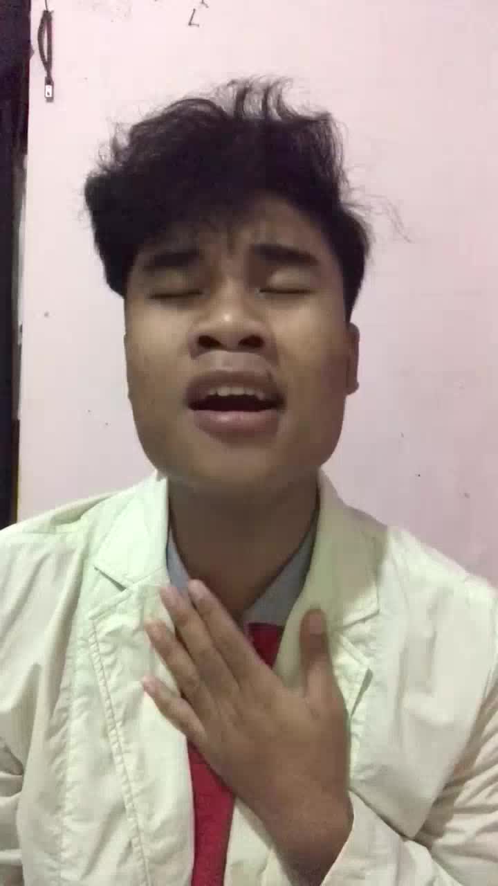 Angga nuraharja 
Argapura Kab Majalengka prov Jawabarat 
Lagu insan biasa 