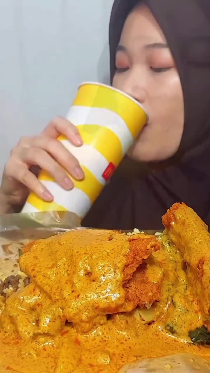 Mukbang Makan Besar
#Food #Videomasakan #videomakanan #Like #Follow #videolucu #Mukbang #Mukbangmakanbesar #Viral #videoviral #Fyp #lucu #ng