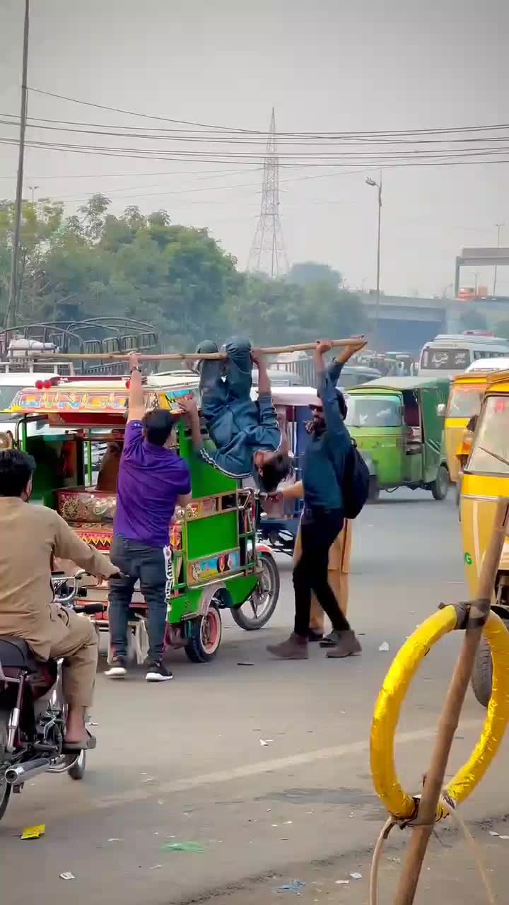 untung telurnya gak pecah #videolucu  #lucu  #ngakak 