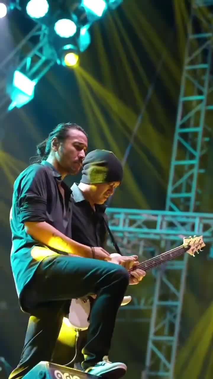 LEAD GUITAR ANDRA RAMADHAN #DEWA19