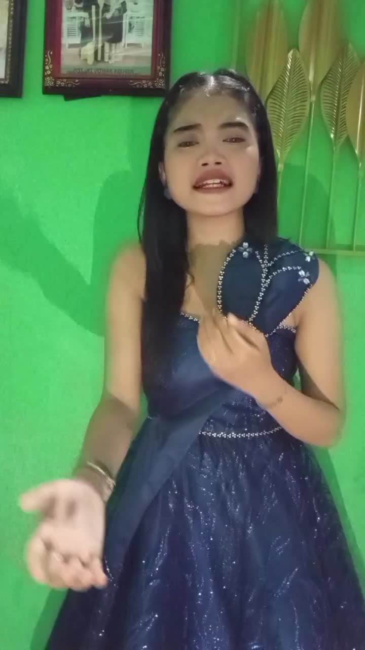 Nama :FITRI AL FAISYAH RAMADHANI
Umur:17 Tahun
Asal:Kota makassar 
Lagu slow beat:Bumipun turut menangis

#audisionline 
#mnctv 
#AudisiKDI 