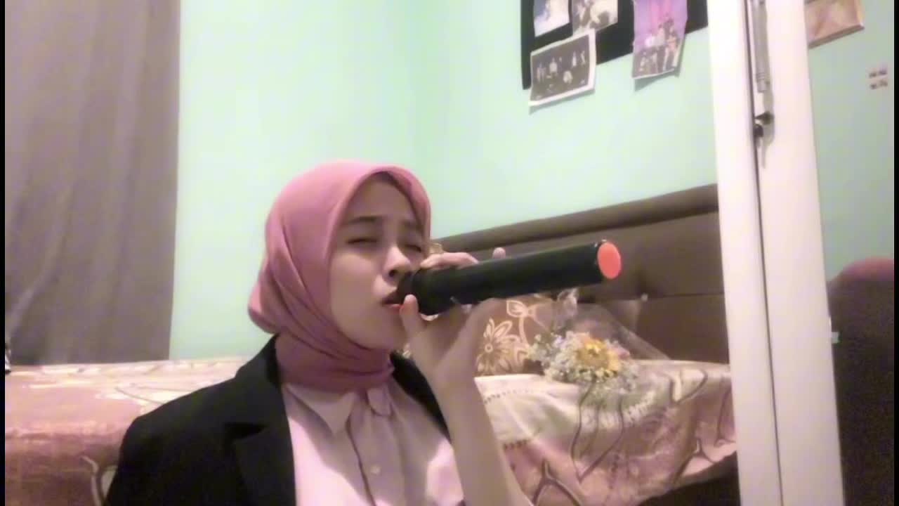 IDOL_XIII Nadya Chaerunnissa 20 Tahun Kota Depok Keras kepala - Meiska 