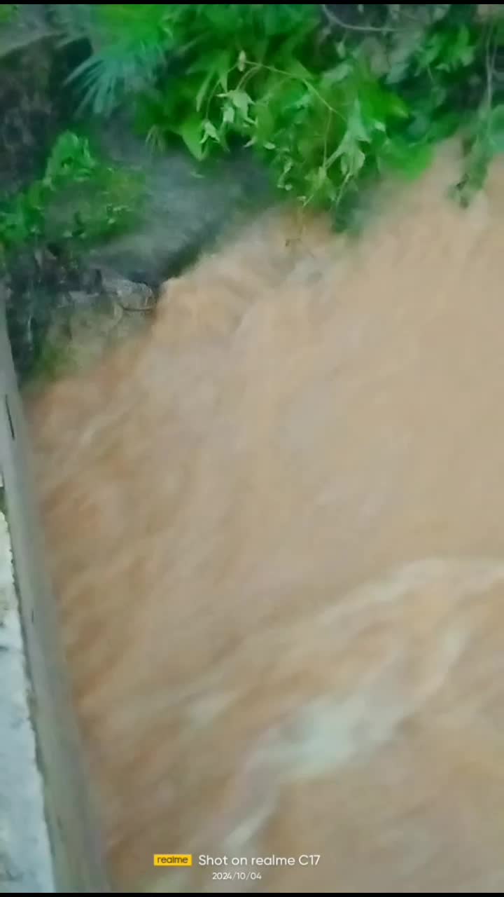 banjir memutus aliran PDAM
