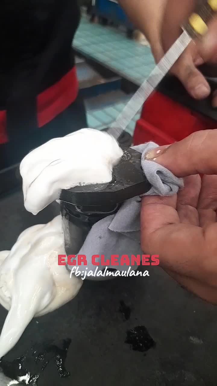 pembersihan EGR mobil
 #automotive