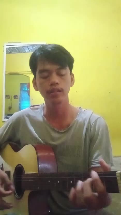 IDOL_XIII FRENGKI 23 TAHUN JAMBI MENGHAPUS JEJAKMU PETERPAN