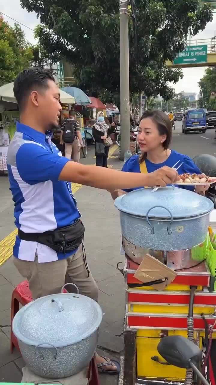 Siomay Mitra Jatinegara...