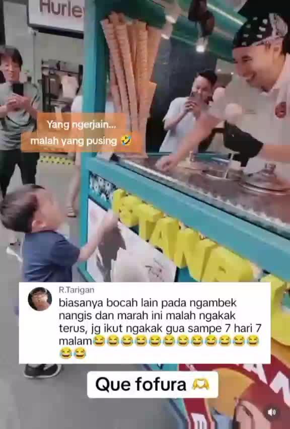 Tertawanya menular ?? Good boy ?