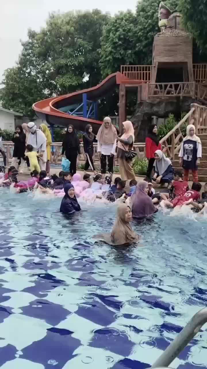  #Swimming 
 #familyclub
 #RCTIPlus 
 #HOTrctiplus 
 #pgpaud 