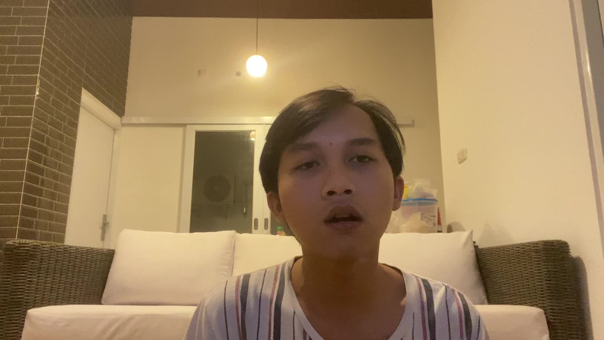 IDOL_XIII Mohamad Alfian Yusuf Nurrahman 21 Tahun Cirebon "We Can't Be Friends" 