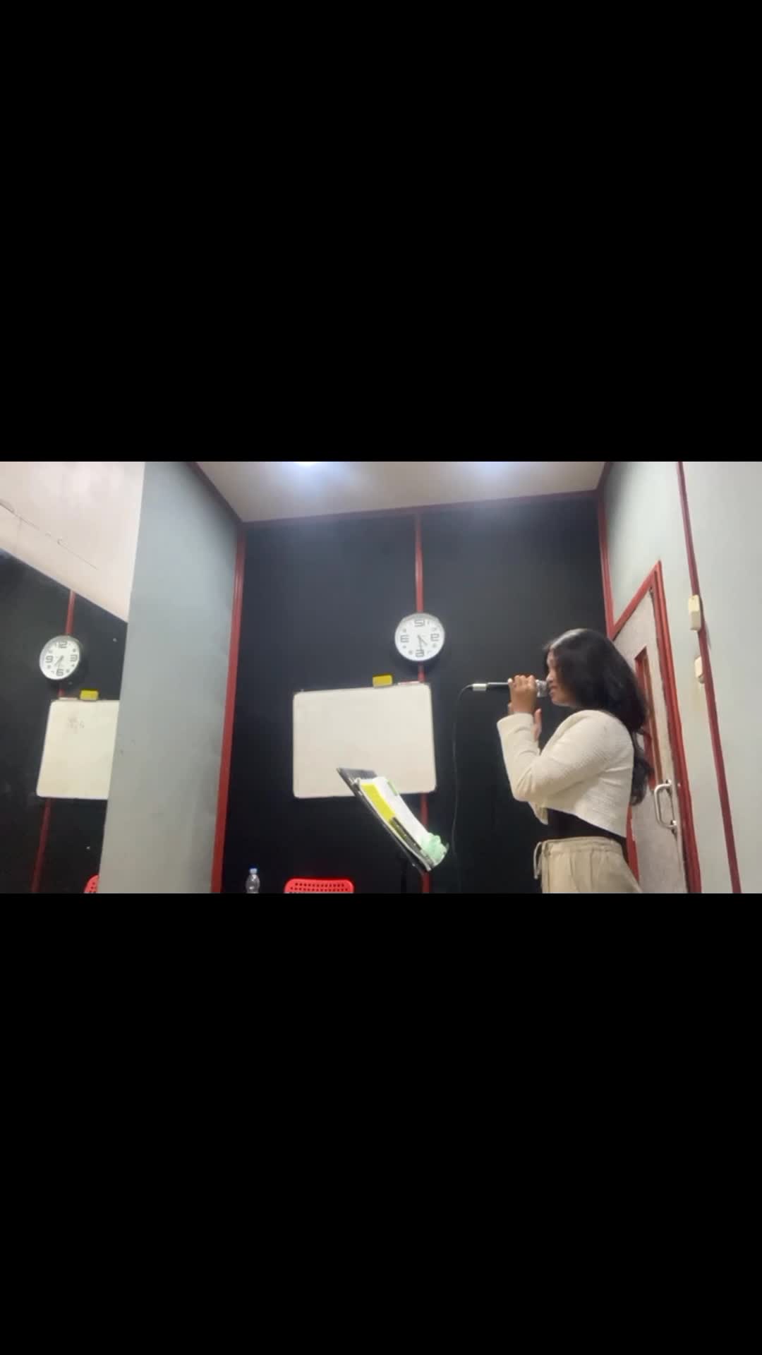 IDOL_XIV Dianita Ayukandi Dinata 18 Tahun Kota Bekasi Kala cinta Menggoda
