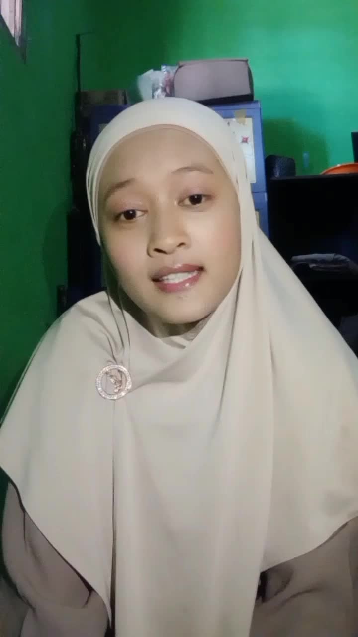 IDOL_XIV Wilda purwasih usia 23 tahun dari medan dengan membawakan lagu qolbi fil madinah 